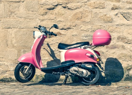 vespa roja blanca